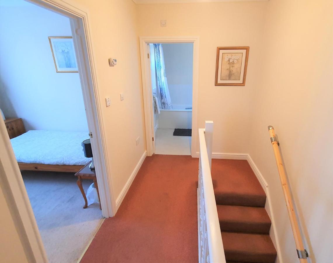 Friars Walk Houses With 2 Bedrooms, 2 Bathrooms, Fast Wi-Fi And Private Parking Sittingbourne Zewnętrze zdjęcie
